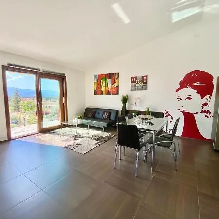 Jennas- Audrey Apartment *